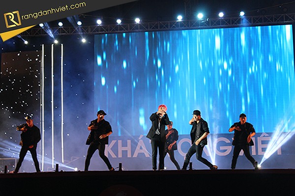 Cung cấp ca sĩ trẻ